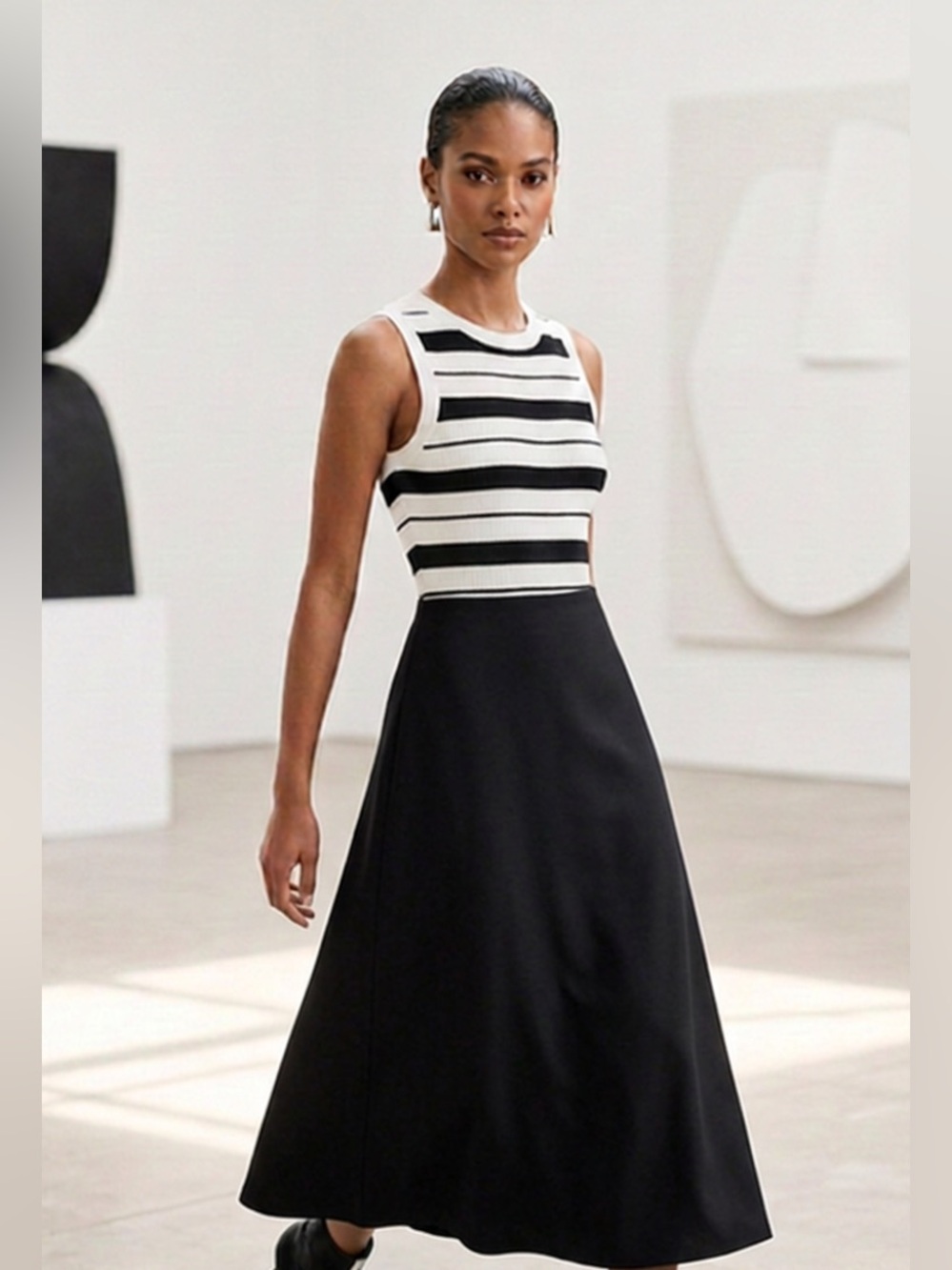 Gorgeous and easy!Skies Are Blue - Black and White Striped Knit Bodice Maxi Dres